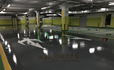 ‌旧地面翻新方案：治多环氧地坪涂层覆盖混凝土裂缝修复技术